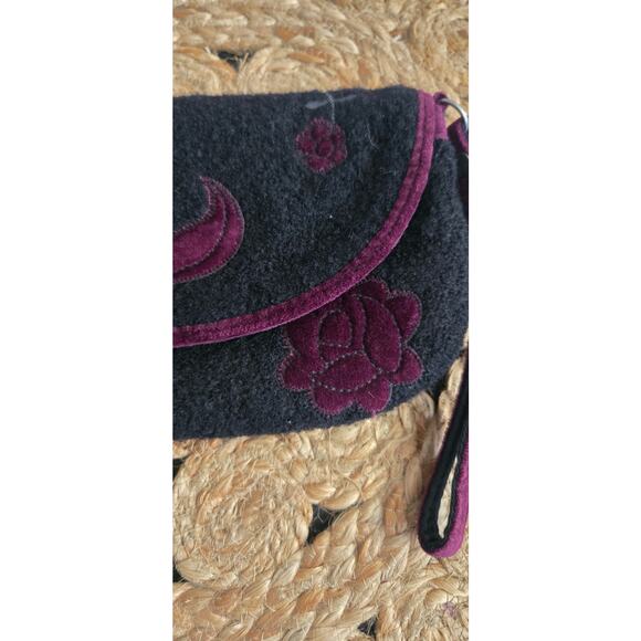 Lucky Brand Wool Black & Purple Floral Wristlet - Picture 2 of 7